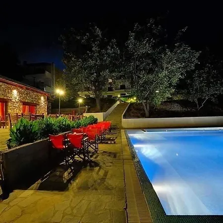 Tsigoura Hotel 3*