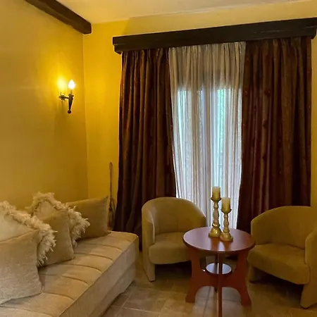 Tsigoura Hotel Mikros Prinos